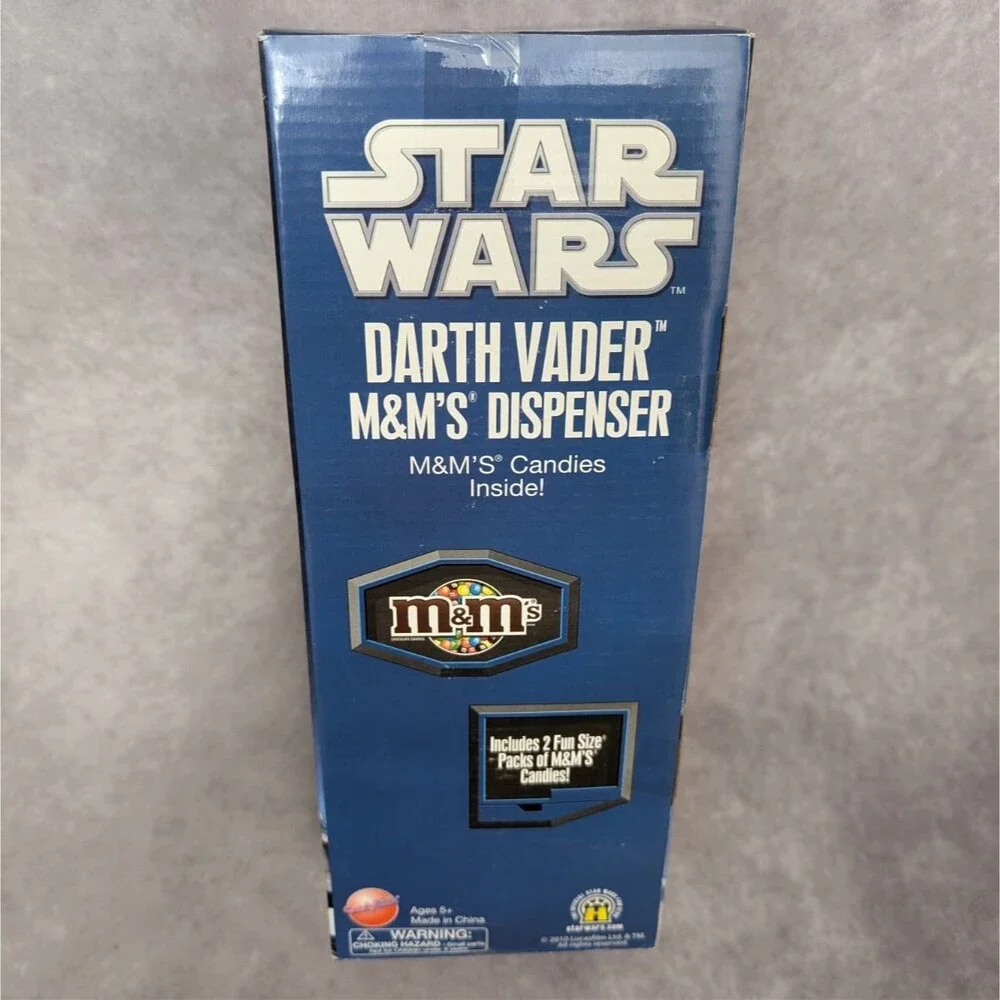 Star Wars Darth Vader M&M's Candy Dispenser Gumball Machine Shape Toy 2010